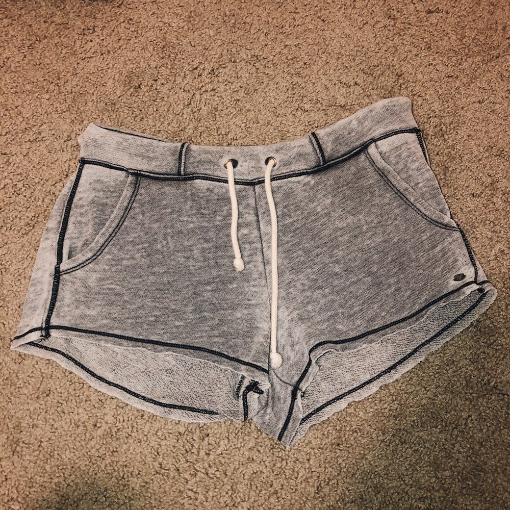 American eagle heathered grey lounge shorts